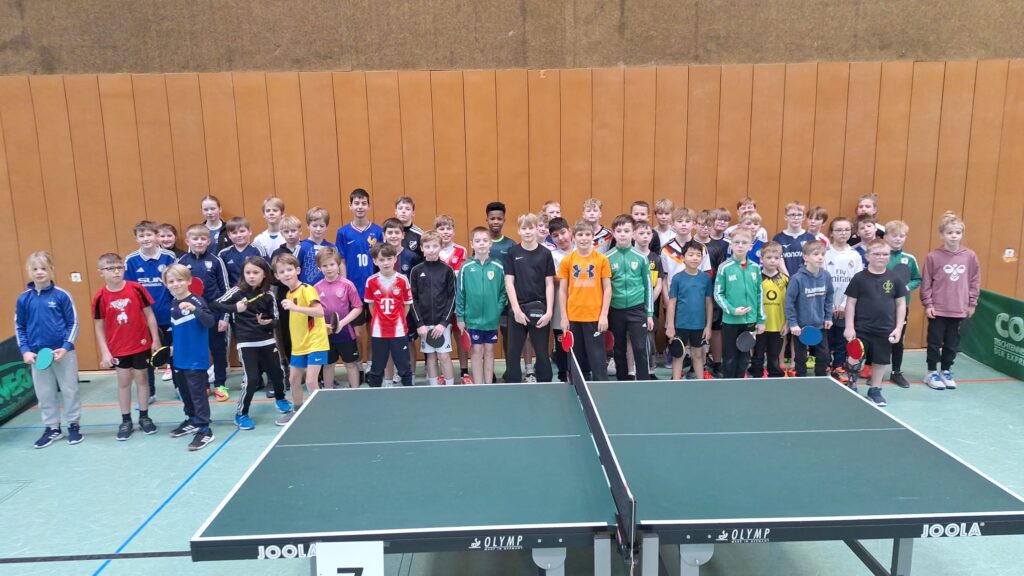 50 Nachwuchs-Akteure waren bei den Tischtennis-Minimeisterschaften in Ahaus am Start.