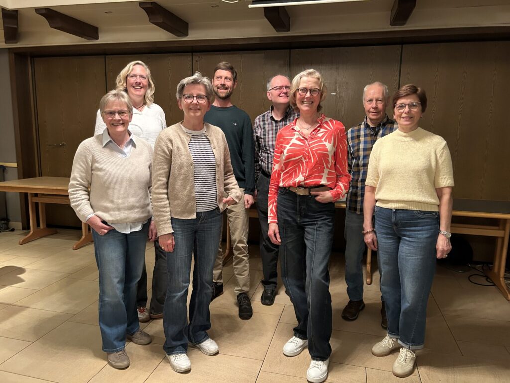 Der aktuelle Vorstand des „Gospeltrain“: Christina Mulders, Andreas Bäiumer, Martin Brüggemeier, Hermann Nieratschker (hinten v.l.) sowie Maria Rulle, Marianne Hoffmann, Maria Schulte und Katharina Nienhaus (vorne v.l.).