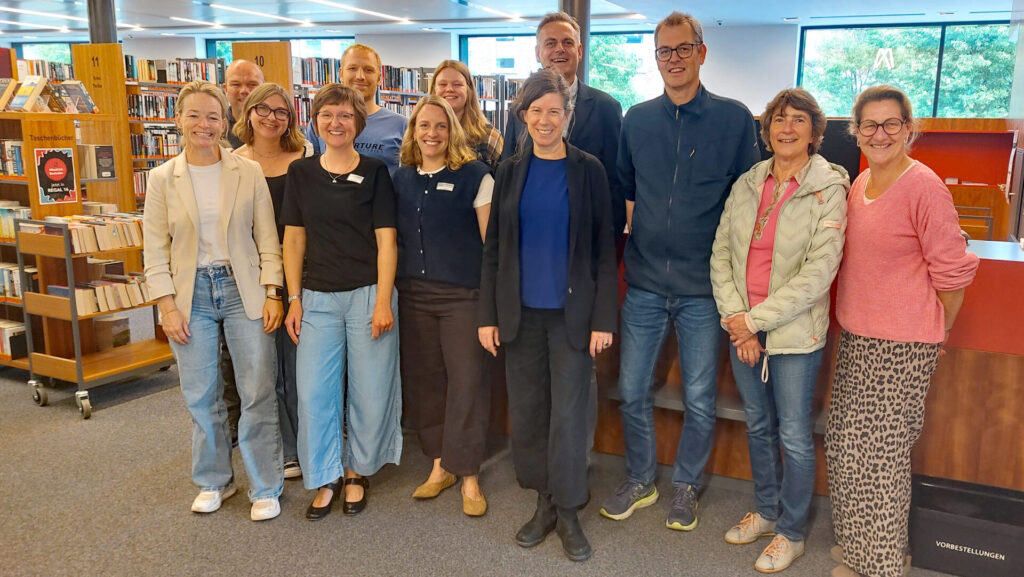 Offiziell eingeweiht wurde die Open Library am 15. Juni im Rahmen einer kleinen Feierstunde.