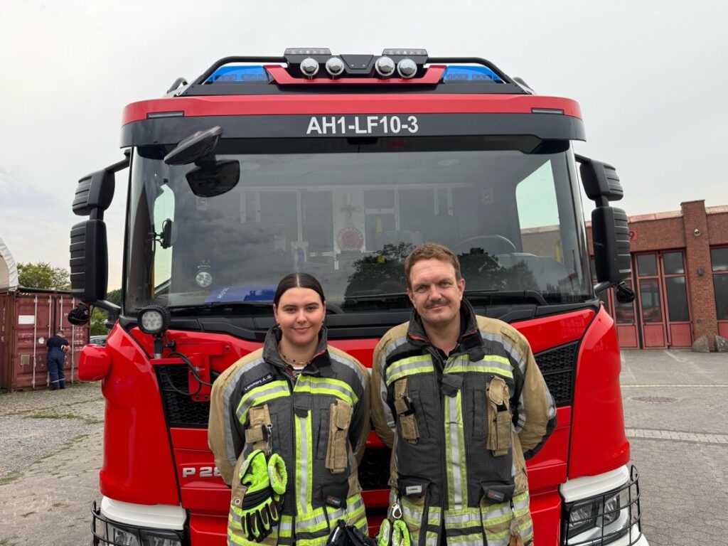 112 % für Ahaus: Florian Zimmer und Anna-Marie Lammers engagieren sich für die Feuerwehr und den Nachwuchs.